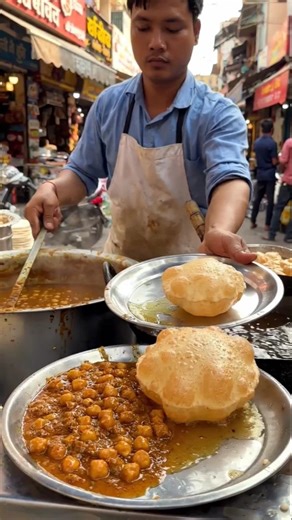 Chola bhature recipe at home// with punjabi taste #viral