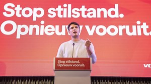 Rousseau wordt donderdag verhoord en belooft daarna openheid over nachtelijk incident, partij staat pal achter voorzitter: “Heksenjacht tegen hem”