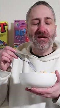 Trying SpongeBob Kelpo Cereal for the First Time!