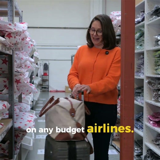 Stop Fighting Your Luggage! Meet the Milan Travel Holdall