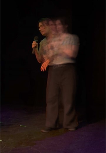 Gregorian chant inspired pop music is so back 👼🏻 #livemusic #indiemusic #freakfolk #soundcheck