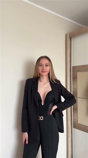 Wait... This Bodysuit Works With ALL 3 Outfits 😳