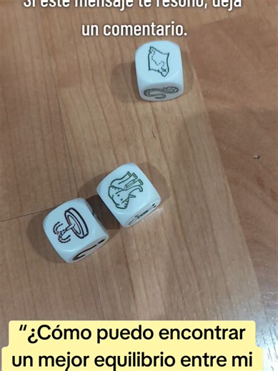 Hoy consultamos a los dados sobre una pregunta muy humana: “¿Cómo puedo encontrar un mejor equilibrio entre mi vida laboral y personal?” Primer dado: El mapa del tesoro El mapa nos recuerda que el equilibrio no aparece por accidente… se diseña. Igual que un buscador de tesoros marca su ruta, necesitas decidir hacia dónde quieres ir. ¿Qué momentos de tu vida son realmente valiosos? Tal vez el verdadero tesoro no sea trabajar más, sino proteger tu tiempo, tu energía y tu paz. Segundo dado: El elef