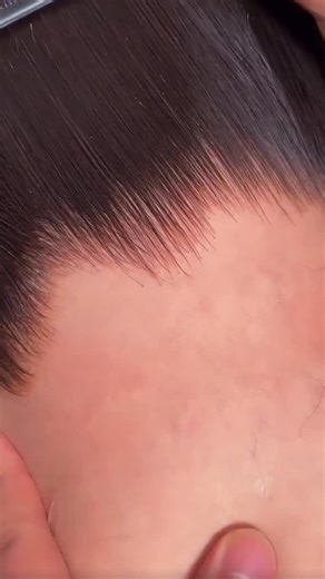 AnisahHair on Instagram: "Ultra thin HD Lace 👏🏽 #anisah#anisahhair#bundlehair#bundleshair#humanhairwig#humanhairbundles#hairlife#hairstyle#slayqueen#blackgirlmagic#wiginstall#hairvlog#wiglove#realreview#hdlace#hdlacewig#hdlacefrontal#hdlaceclosure#gluelesswig"