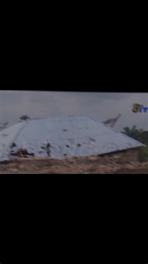 Iguoshodin nebudin community said frank irabor gave them paper to destroy any community... Oba need to look into this, because they have Ak47 and pump action guns which the CSO has been arrested with 1 pump action and confessed that they have more and more #reels #mondayokpebholo #vdm #fyp #police