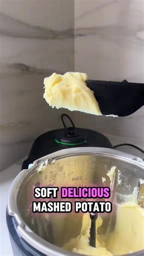 Do you struggle to make mashed potato in your Thermomix? This is how I do it and it works out perfectly every time. And... it tastes sooooo good 😋 | Love My Thermie