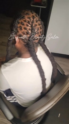 Locs & Style 💫 Locs are more than a style. They’re a statement of patience, beauty, and culture. Whether you’re starting your loc journey or refreshing your roots, each twist tells your story. Add a creative updo, barrel twist, or curls for a touch of flair that highlights your individuality. Healthy maintenance, hydration, and love keep your locs looking their best ; strong, neat, and full of confidence. #christiantiktok #gwinnetthair #hairtiktok #Etiquettebeautysalon #Peachtreecorners