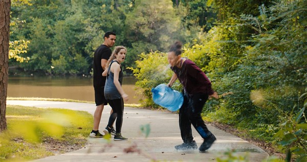 Don't be a wrong-sizer. Unbox the power of right-sized. #Packsize #packaging #unboxing #sustainability | Packsize