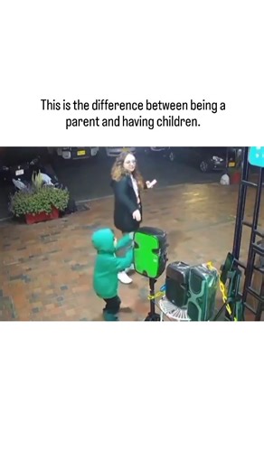 zonvexa on Instagram: "The post features a split-screen video contrasting a joyful mother dancing spontaneously with her toddler to upbeat music in a play area, versus a disinterested one walking away as the child dances alone, emphasizing the caption's distinction between embracing parenthood's joys and viewing it as a duty. Shared by a positivity-curating account, it quickly amassed 3,500+ likes and 169,000 views within hours, with replies sharing nostalgic stories of similar carefree moments