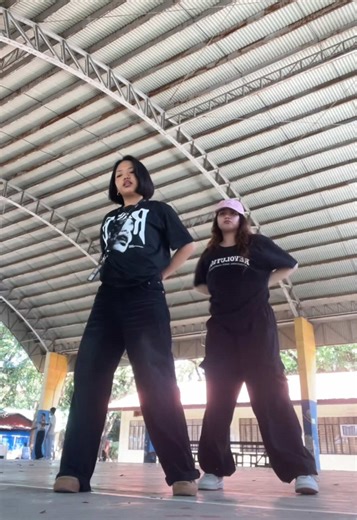 Chris Brown Dance Trends and Tutorials