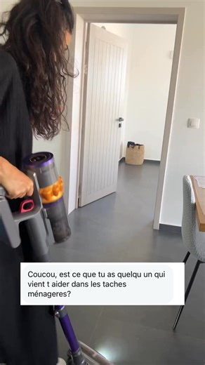 🧹✨ Non, je n’ai pas de femme de ménage 😅 C’est moi qui m’y colle à la maison… avec l’aide des petites mains 👧 👦 💪🏽🏠 👉 Et vous, dites-moi en commentaire : vous aimez faire le ménage ou vous détestez ça ? #PasDeFemmeDeMénage #RoutineMaison #MaisonPropre #CleanWithMe #CleaningMotivation #CleanTok #TidyHome #HomeVibes #DailyRoutine #LifeAtHome #expatriée #maroc #vivremaroc #expatmaroc | Quelle Recette