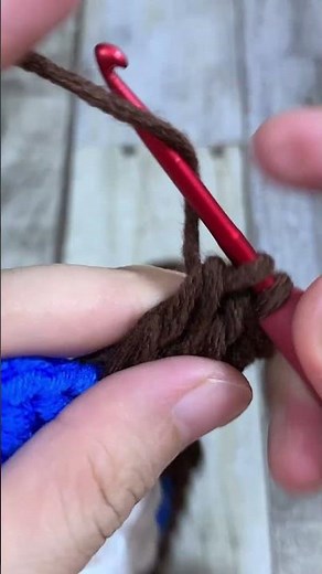 MUST TRY! EASY & PRETTY GRANNY SQUARE PATTERN FOR BEGINNERS #short #grannysquare