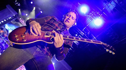 Matt Roberts, Original 3 Doors Down Guitarist, Dead at 38