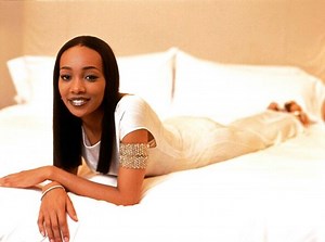 WHY I LOVE YOU SO MUCH (TRADUÇÃO) - Monica - LETRAS.MUS.BR