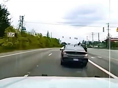 INSANE High-Speed Police Chase | Wild Car Pursuit Through City Streets!