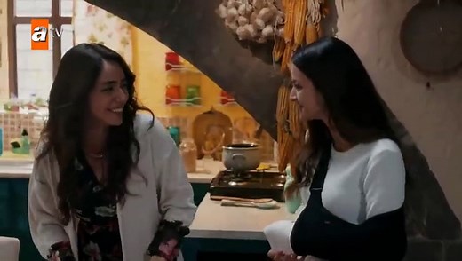 Mar Negro ( Fugitiva ) Capitulo 9 completo audio en español