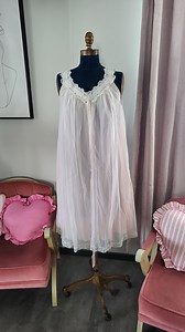 Vintage 60's Light Pink Chiffon Set Nightie by Linda - Size S-M- 60s Pink Chiffon Babydoll Nightgown Detail Pearl Lace Col - Etsy