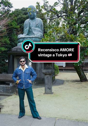 Visitiamo un esclusivo negozio di borse di lusso second hand con una fila fuori dalla porta. Analizziamo i prezzi di articoli come una Speedy Louis, una Kelly Hermès a 7k e varie Fendi primaverili. Scopriamo che il negozio acquista solo da aste e lotti, non direttamente dai clienti. La qualità degli articoli è eccezionale, praticamente come nuovi, con prezzi che variano dal 30-35% del prezzo originale… non un grande risparmio! Notiamo anche alcuni pezzi vintage rari e confrontiamo i prezzi con q