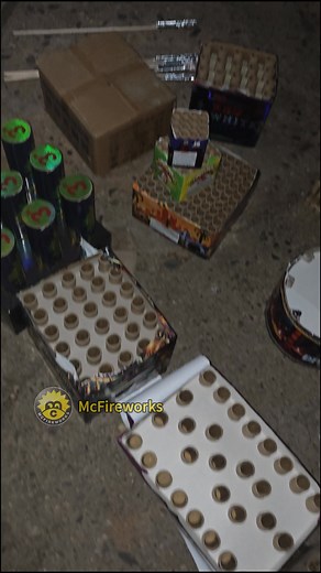 McFireworks fireworks demo show邏, so interesting and powerful McFireworks---Pioneers in creating new fireworks! #Fireworks2025 #pyro #fireworkscake #fireworksdemo #fireworks #fireworkshow | McFireworks | Facebook