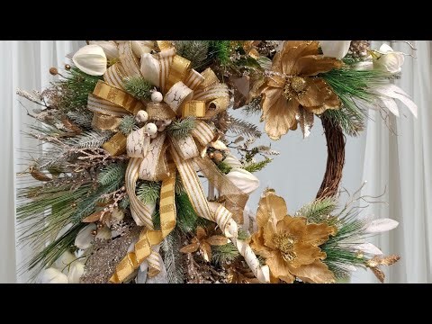 How to make an Artificial Christmas Wreath 🎄