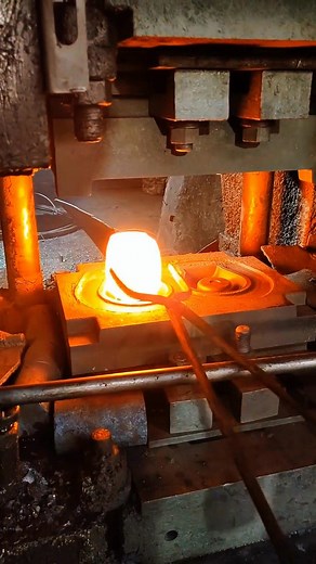 445K views · 4.5K reactions | 1600-ton hot die forging press The entire forging production line If you are interested Please contact us via WhatsApp: +86-18339953085 | Lily Liang | Facebook