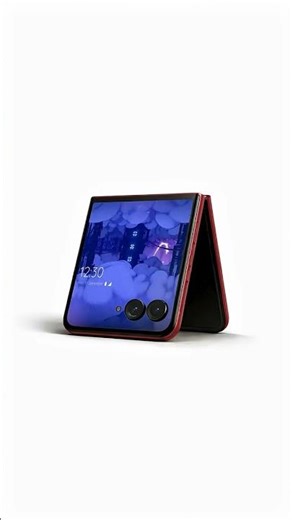 Stock Razr Can't Do This — CoverScreen OS Can