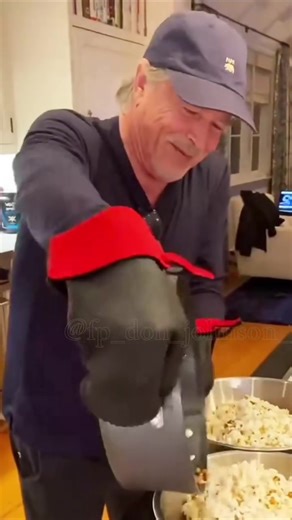 Love kitchen activities ❤️#donjohnson #miamivice #NashBridges | Don Johnson