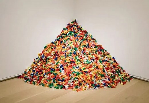 Portrait of Ross in LA: "Untitled" Felix Gonzalez-Torres - Urban Splatter