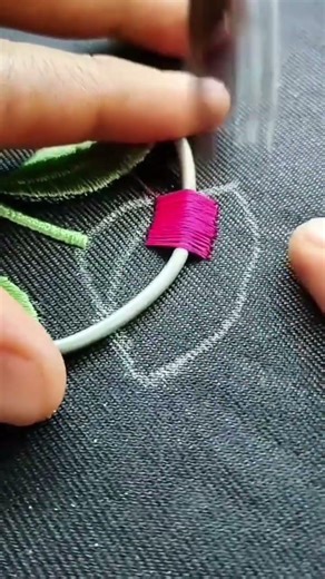 sewing on a cloth to make a flower shape using a sewing machine#sewing