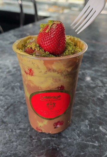 Le mirage Pastry👨‍🍳 Dubai Chocolate strawberries🤤 📍100 S Brookhurst St Anahiem, CA Come get yours today with bakava or even the dubai chocolate bar! #fyp #go #love #foodtiktok #knafeh #bakery #strawberriescoveredwithchocolate #dubaichocolate #yum #nice #tiktok #pistachio #foryoupage #viralvideo #tasty #dubai #good #yummy #goodthing #strawberry