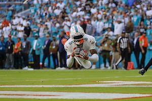 NFL Survivor Picks Week 12: Are the Chiefs, Dolphins, and Titans Good Options This Week?