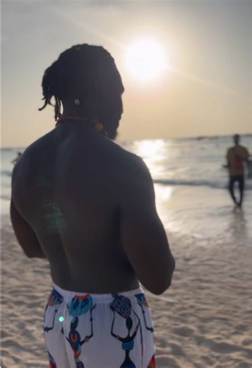 michelworld (@michelworld)’s videos with BAD MAN - MOZZ'B