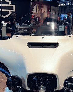 10 Most Comfortable Touring Motorcycles Of 2024 Hello touring motorcycle enthusiasts. If you like to travel comfortably over long distances with a motorcycle this video is for you. In this video you will see 10 most comfortable 2024 touring motorcycles available on the market. 00:00 2024 Harley-Davidson CVO Road Glide MSRP: $$44,499 00:58 2024 Honda Gold Wing Deluxe DCT MSRP: $40,700 01:59 2024 BMW R 1250 RT MSRP: $19,995 02:57 2024 Indian Pursuit Limited MSRP: $34,999 03:57 2024 BMW R 18 Transc