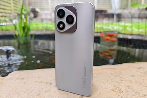 The Honor 400 Lite does iPhone looks for less, but I'm not convinced | Stuff