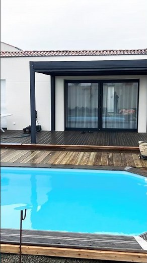 Enterrer une piscine hors-sol en bois