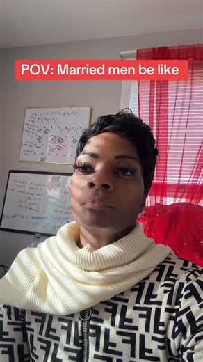 Comedian Dat Damn DeeDee on Instagram: "😂😂😂 #algorithm #comediandatdamndeedee #trending #viralvideo #fyp"