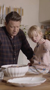 We don't know why this didn't make it into the show 😂😂 TOMORROW 8pm Channel 4 for Jamie's Christmas special - you don't wanna miss it!! | Jamie Oliver