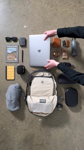 Versatile Bellroy Apex Classic Backpack for Organized Bag Packing