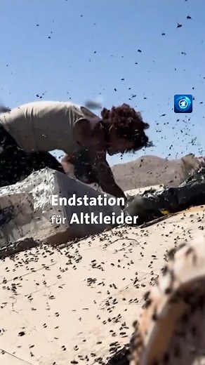 In Chiles Atacama-Wüste liegen riesige Berge mit entsorgter Kleidung. | tagesschau