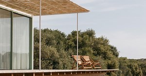 Tini Menorca, the award-winning prefab home on the Balearic Islands