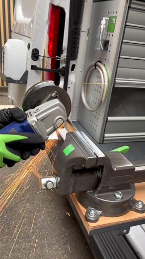 1.6K views |  Pas de musique cette fois. Juste le son du vrai. bott...