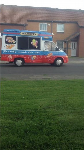 Mr whippy ice cream van playing greensleeves
