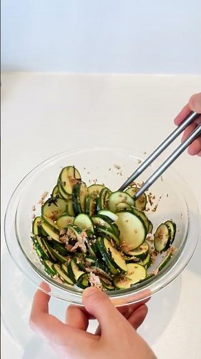 やみつき注意！「無限ズッキーニナムル」【おうちごはんの1分レシピ動画】夏野菜｜韓国料理｜おつまみ｜#shorts