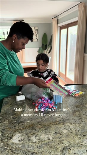 Mother-daughter School Valentine’s Day project - Easy DIY! #valentinesgift #diyproject