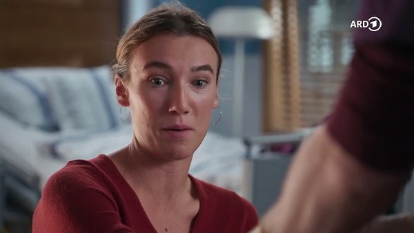In aller Freundschaft - Die jungen Ärzte: Folge 426: Neuanfang (S11/E06)