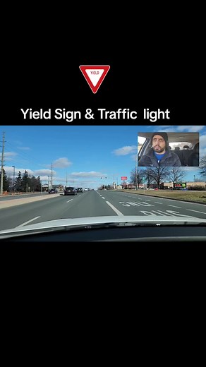 Understanding Yield Signs and Traffic Lights in Ontario