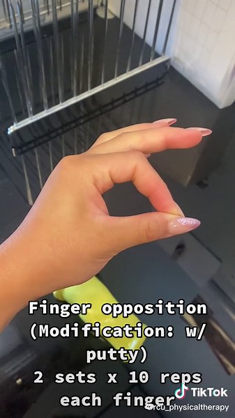 Tight Fingers? Try This Easy Hand Exercise Program