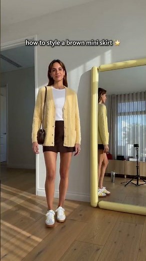 👆Outfit linked in bio This is how you style a brown mini skirt for every occasion