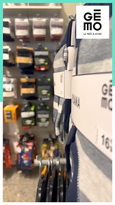 🇸🇳📣 Arrêtez tout ‼️😱 GÉMO Dakar est à l'affût des meilleurs tarifs pour vous les gars! Les vêtements et chaussures pour hommes les plus en vogue sont désormais à votre portée! Alors, qu'attendez-vous pour venir vous habiller avec style sans vous ruiner ? 😍🥳🎉 ——————————— Rendez-nous visite ! Nous sommes ouverts tous les jours de la semaine : du lundi au vendredi de 9h à 21h, les samedis de 9h à 22h, et les dimanches de 10h à 20h. Rendez-nous visite : 👉📌Adresse : Zone de captage, immeuble