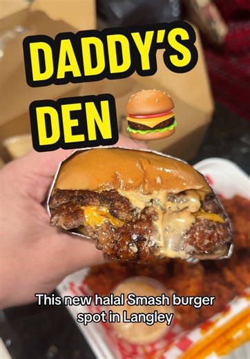 This is the second spot from my new series where I order takeout from new local restaurants! This one is from a place called Daddy’s Den and can be ordered through Uber Eats! Overall it’s a solid 8.8/10 and a must try for burger lovers 🤙🏽 #mrfeast #halal #langley #surrey #burger